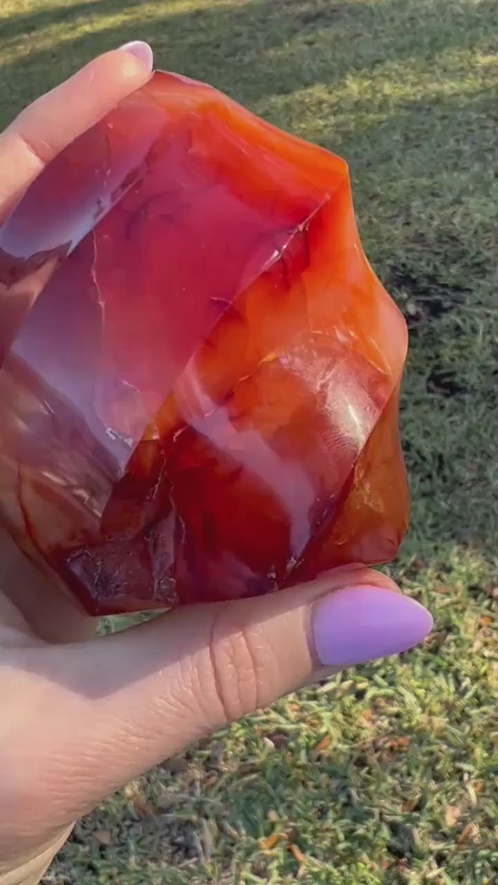 Carnelian flame 1pound 1oz