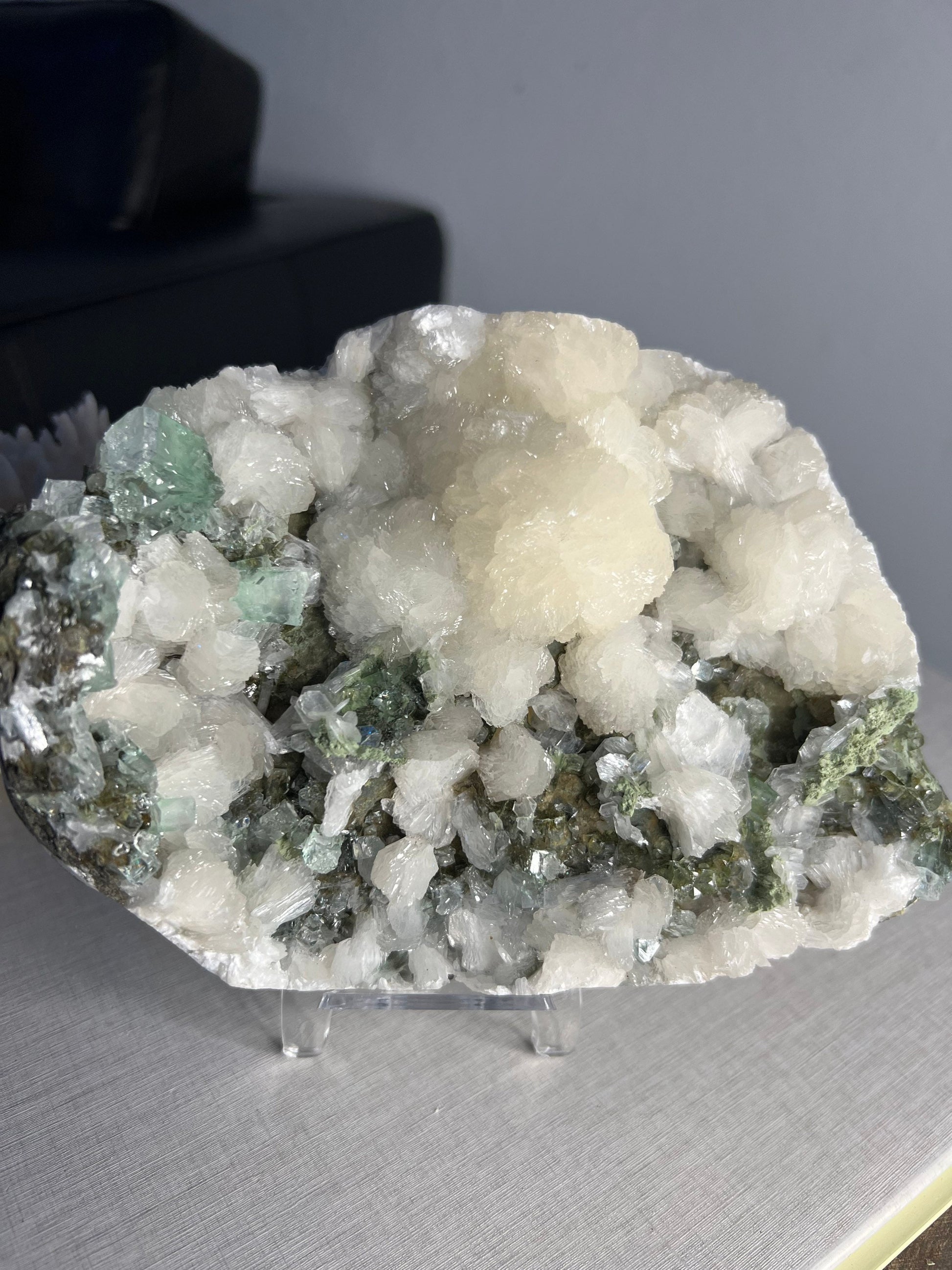 Apophyllite crystal 3lbs