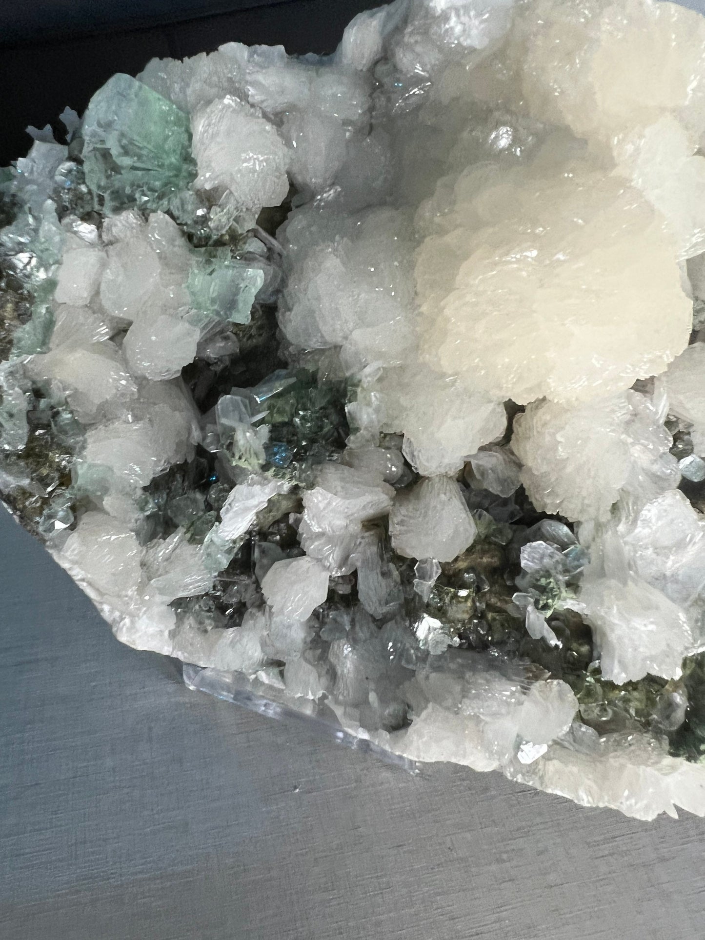 Apophyllite crystal 3lbs