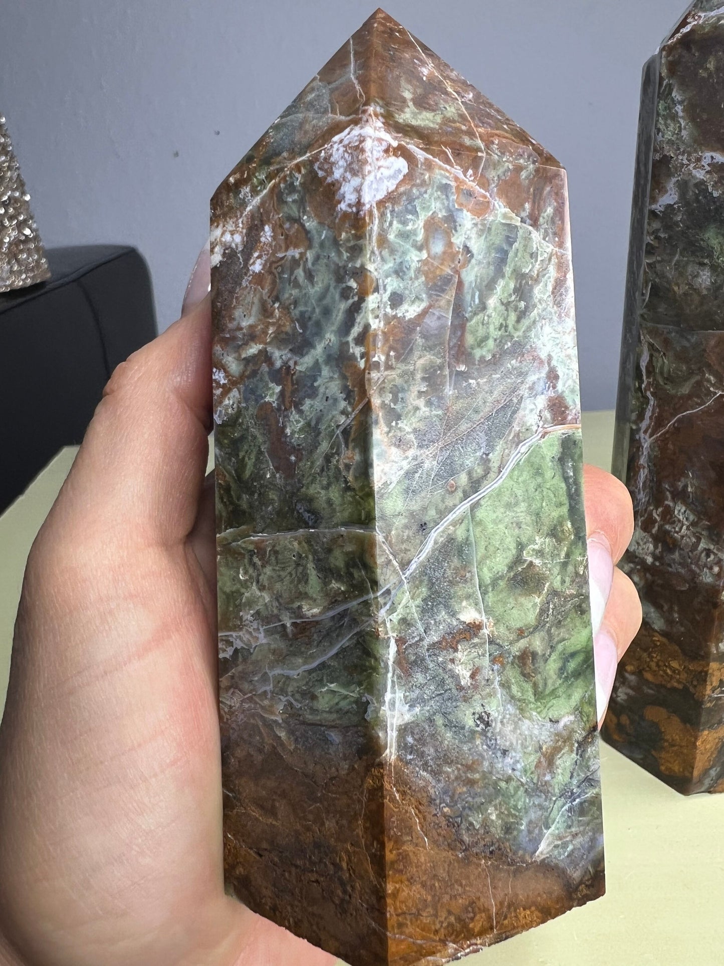 Agate green /brown towers 2 piece set.
