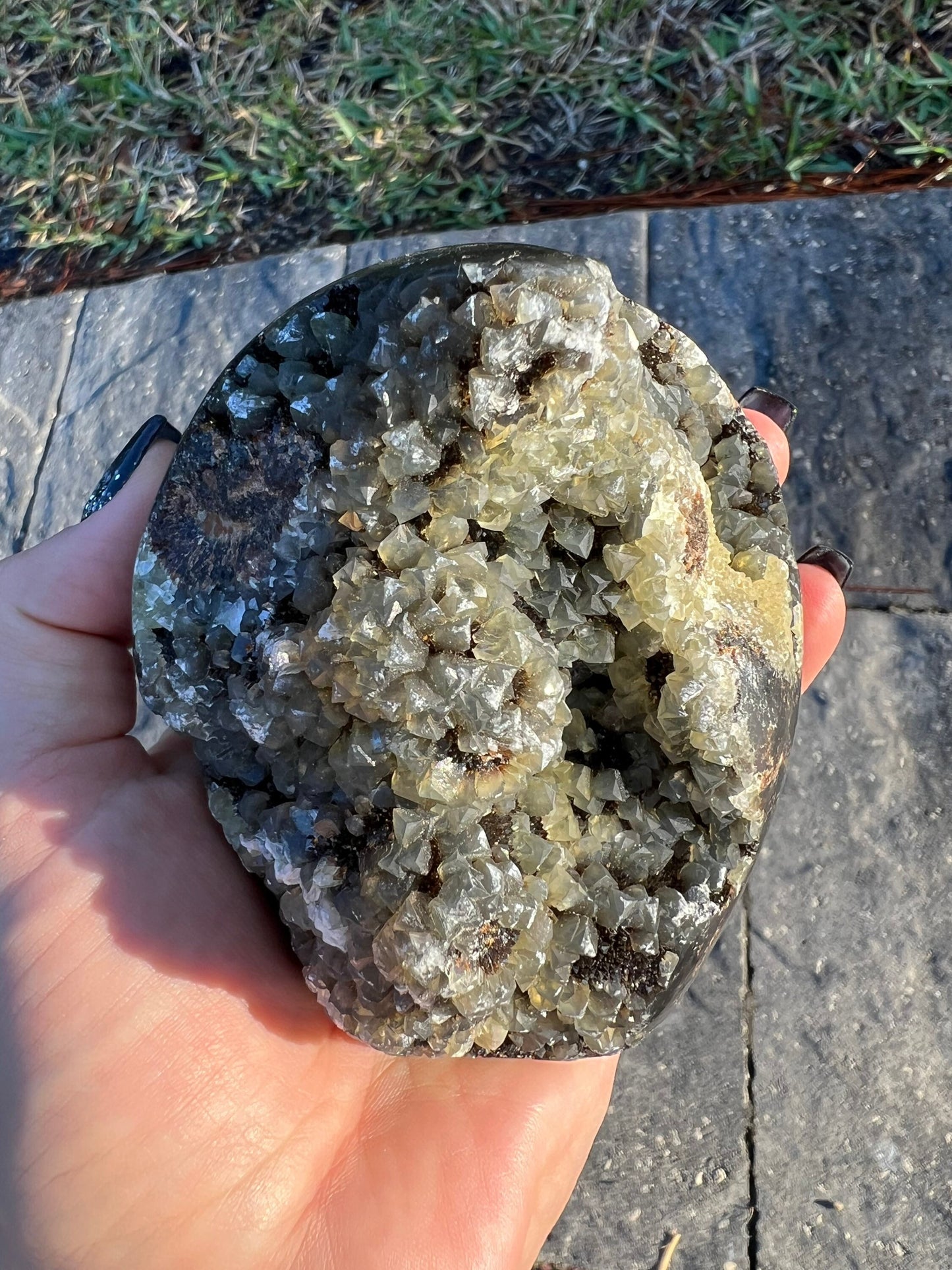 Septarian self stand. 1 pound 10oz.