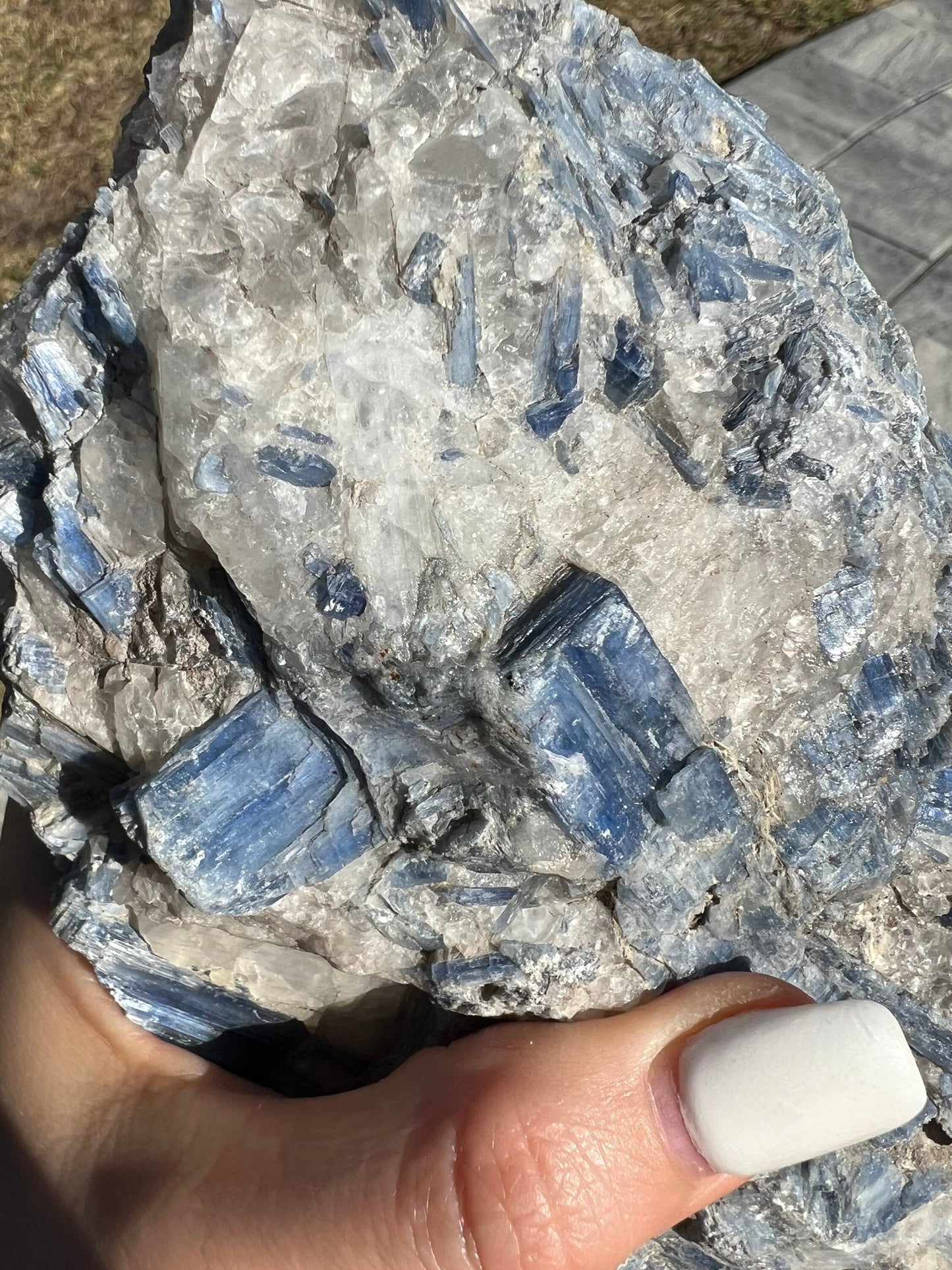 Kyanite with quartz crystal 3 pounds. 9oz
