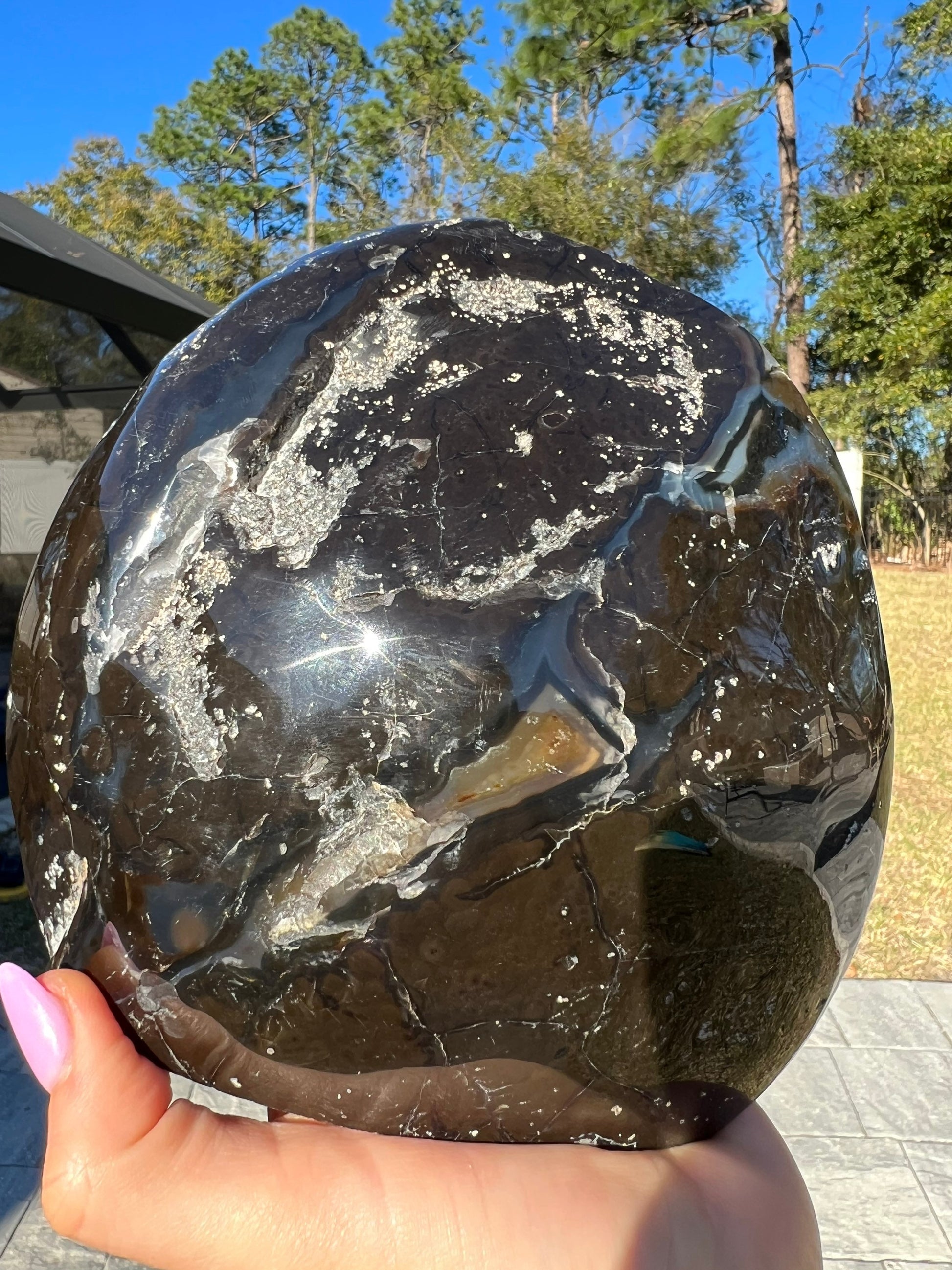 Polished Geode 2 pounds 14oz from Brazil.