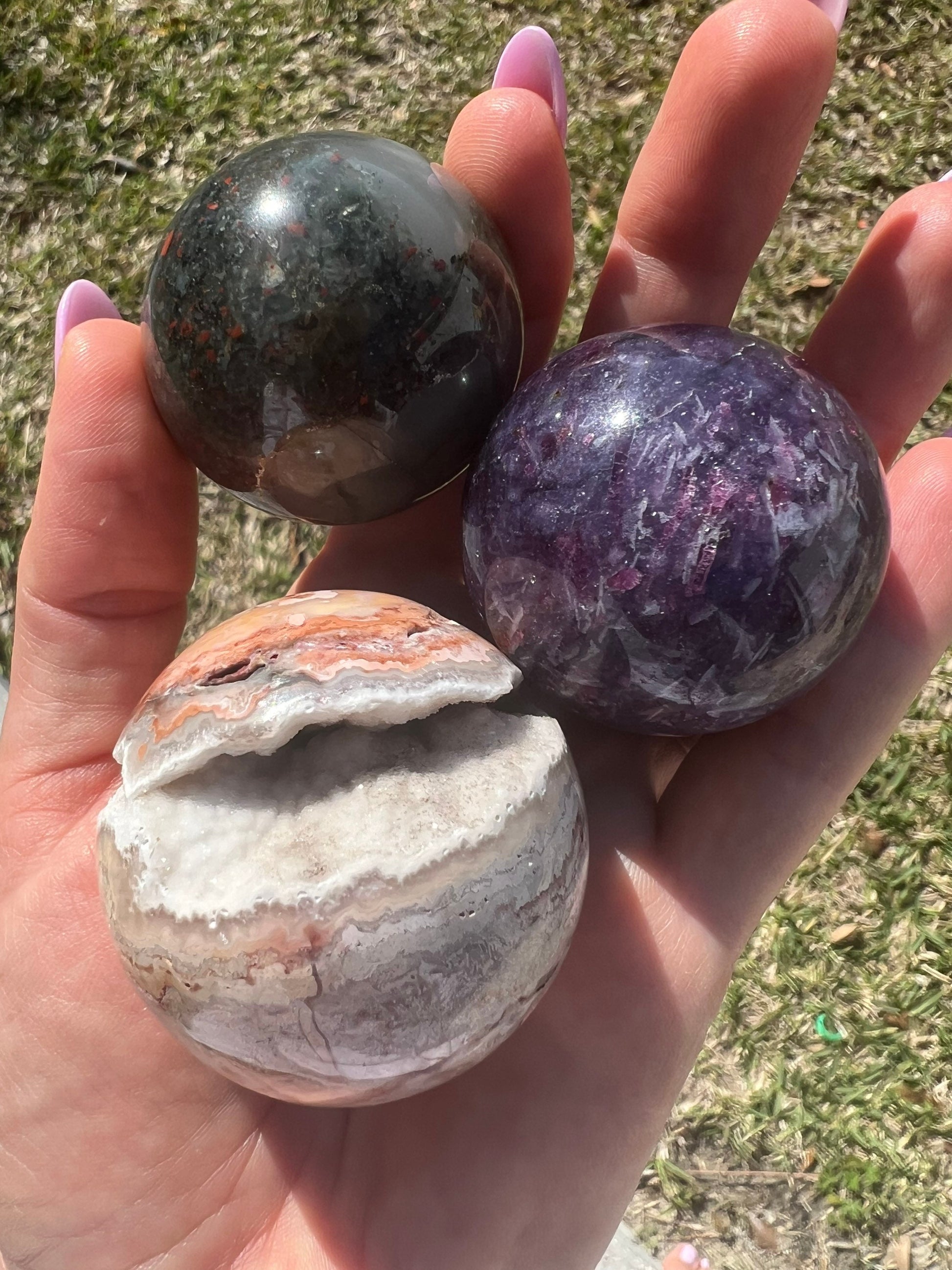 3. Small spheres total weight is 338grams