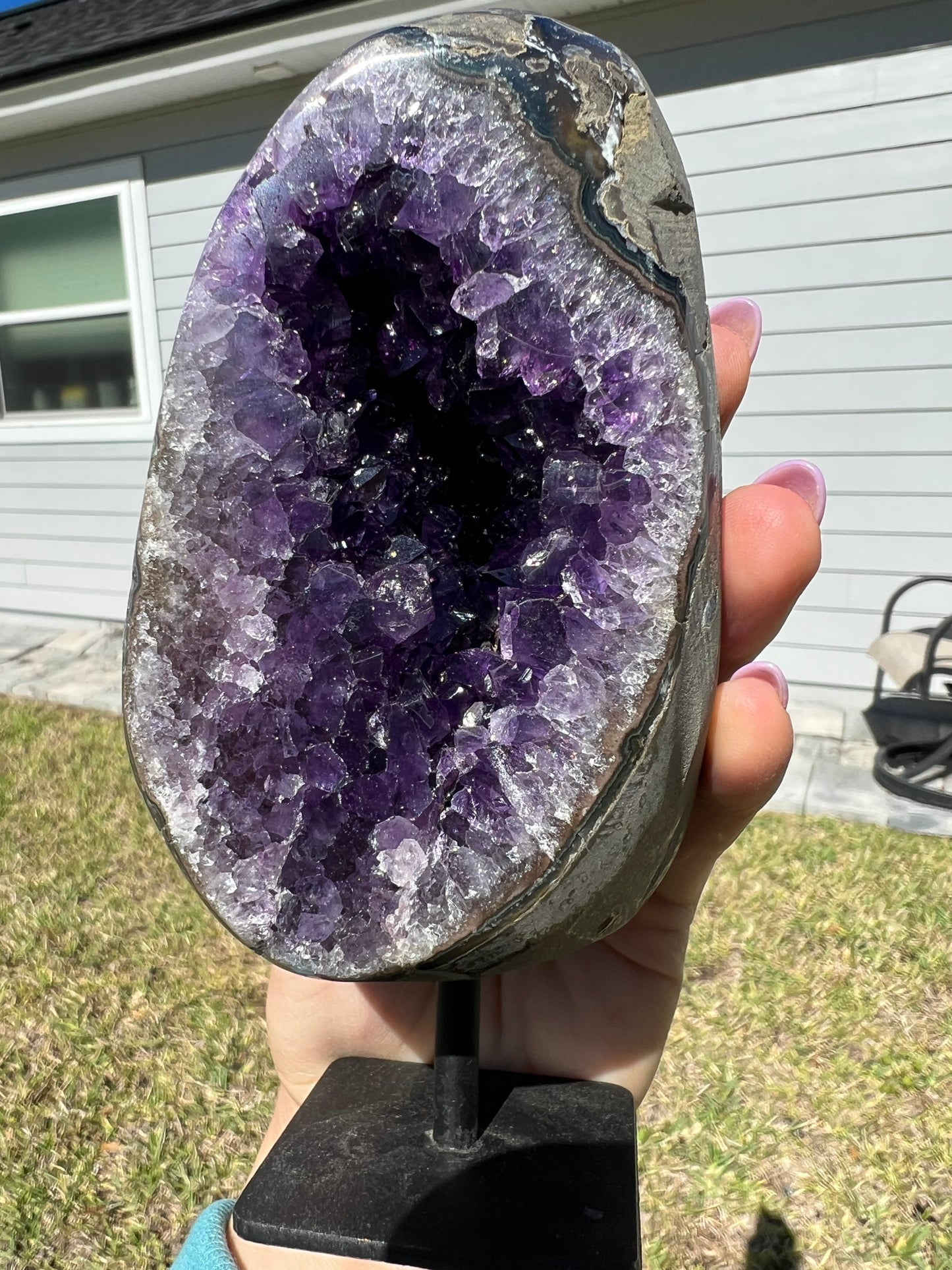 Amethyst on stand total weight 2pounds 4oz