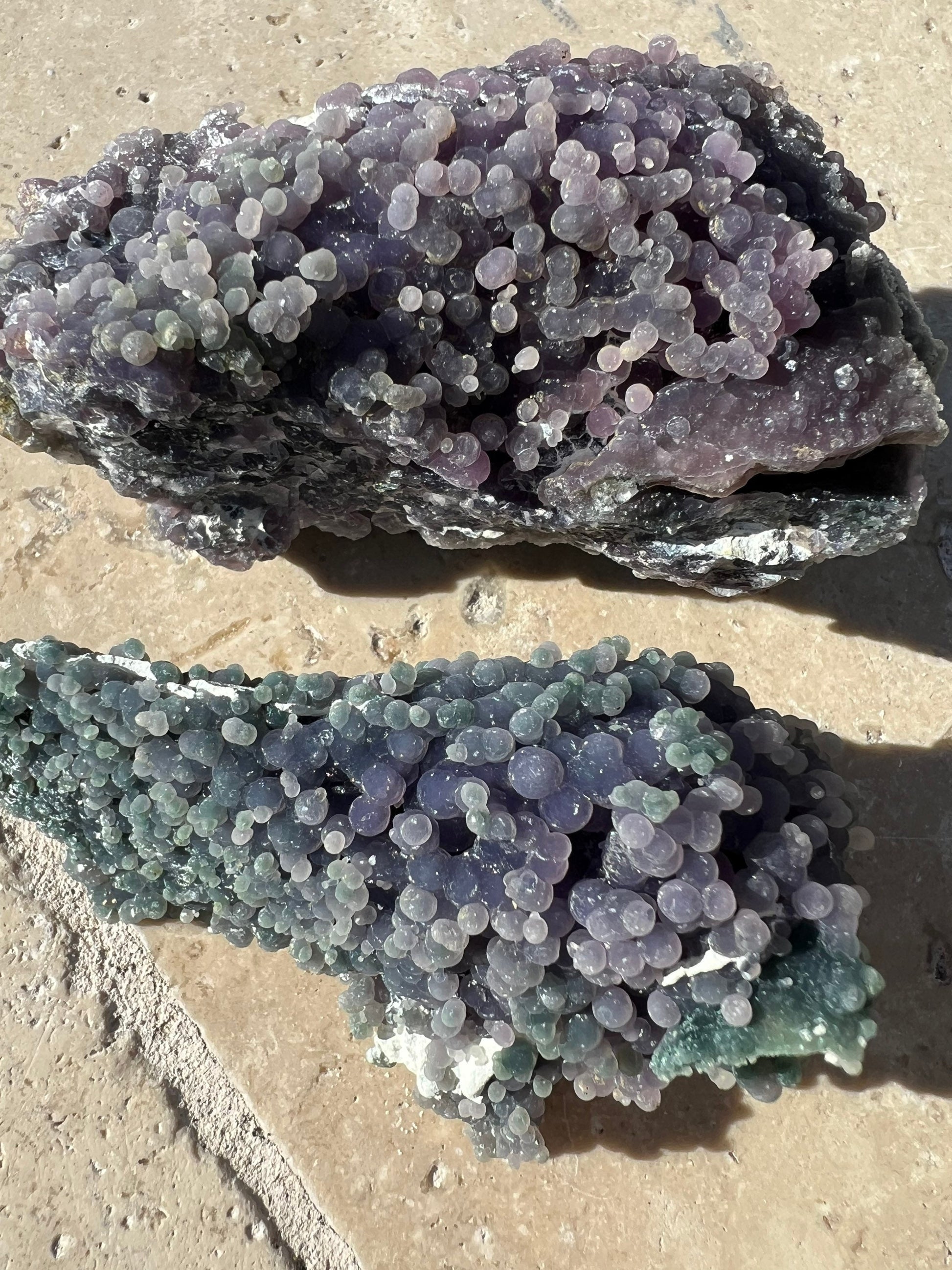 2 Grape agate cluster total Weight 216grams.