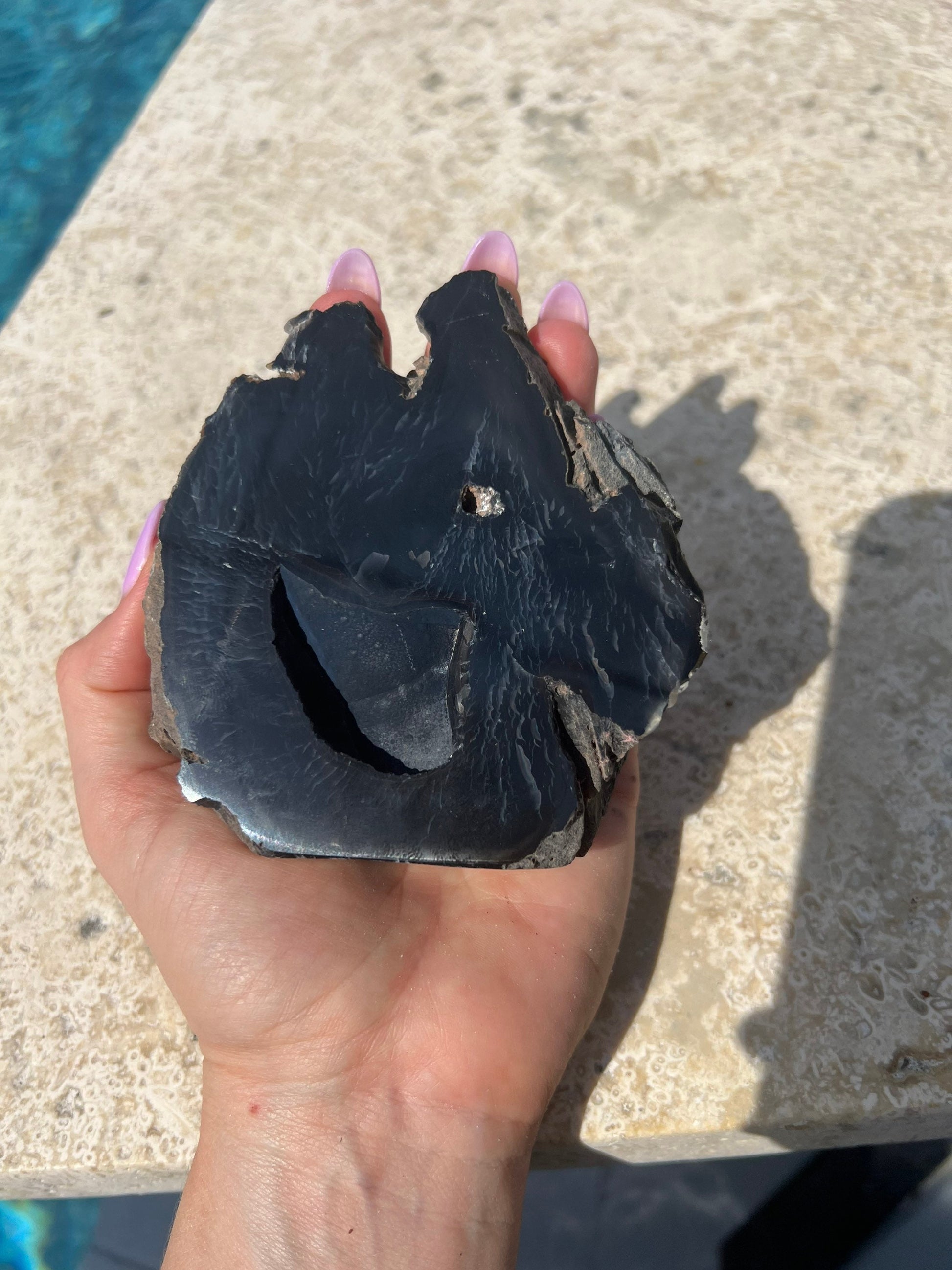 2 matching black geode. Total weight 1 pound 5oz
