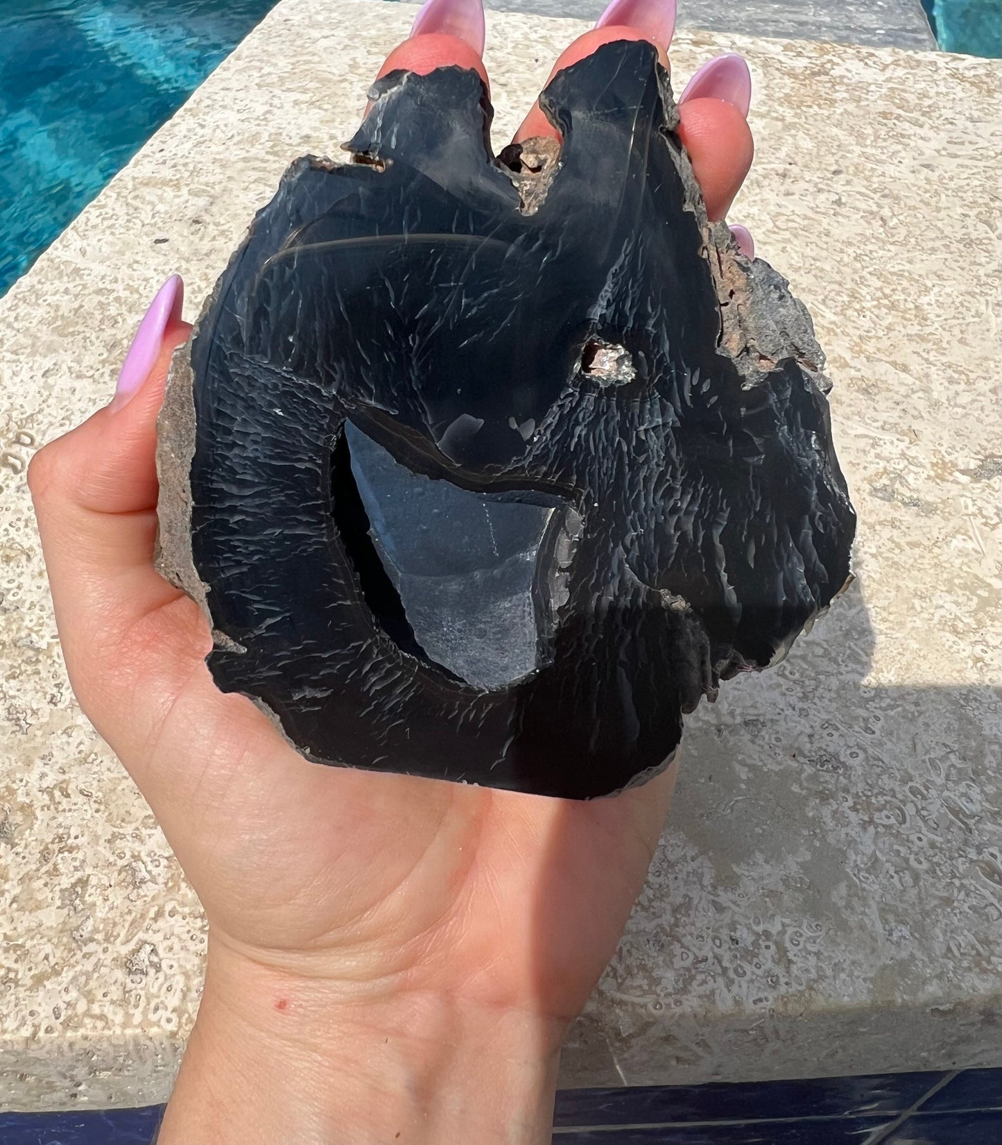 2 matching black geode. Total weight 1 pound 5oz