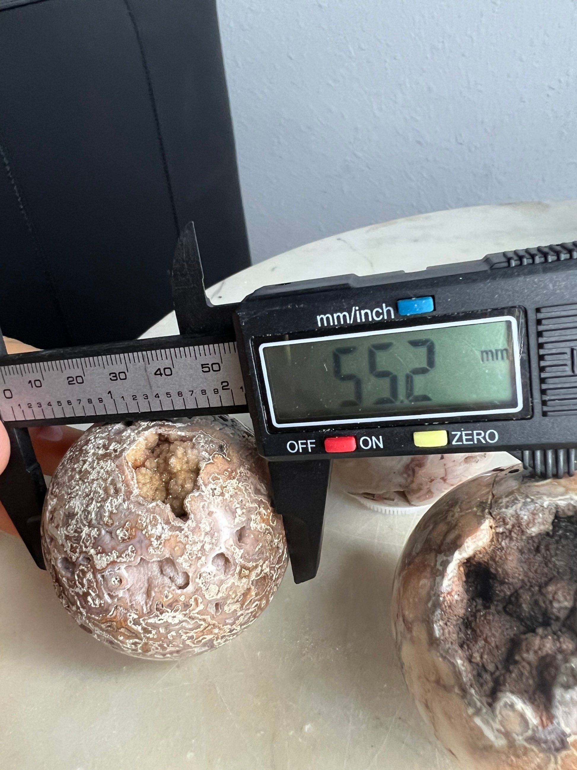 3 crazy lace spheres total weight is 1 pound 6oz
