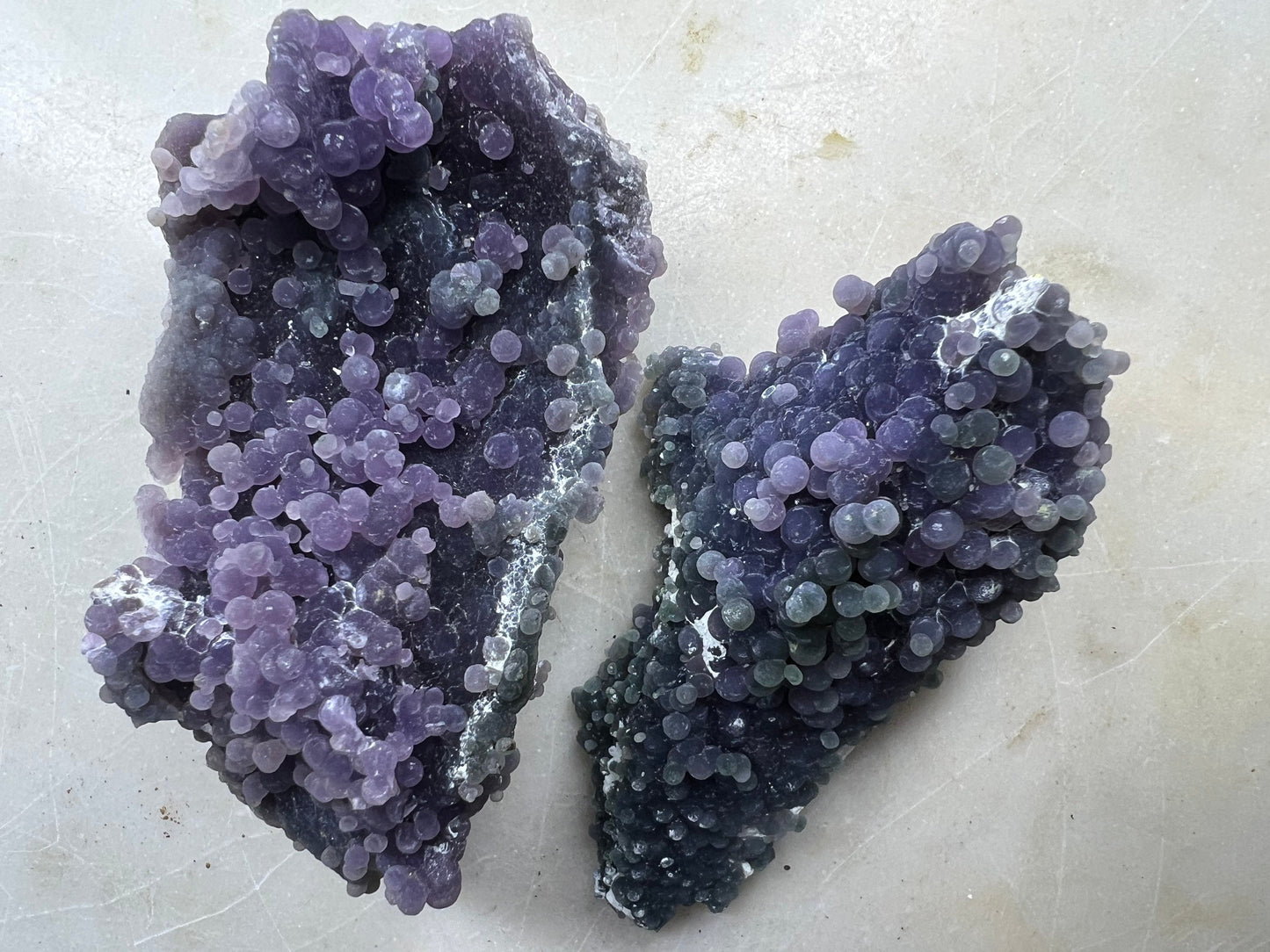 2 Grape agate cluster total Weight 216grams.