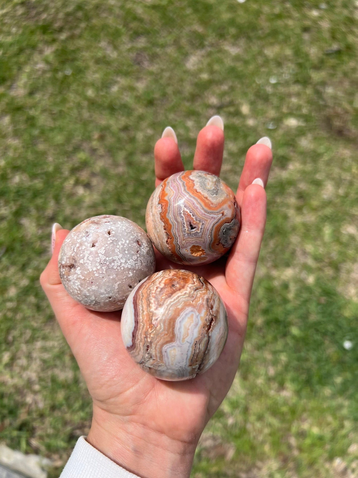 3 small crazy lace sphere total weight 472grams