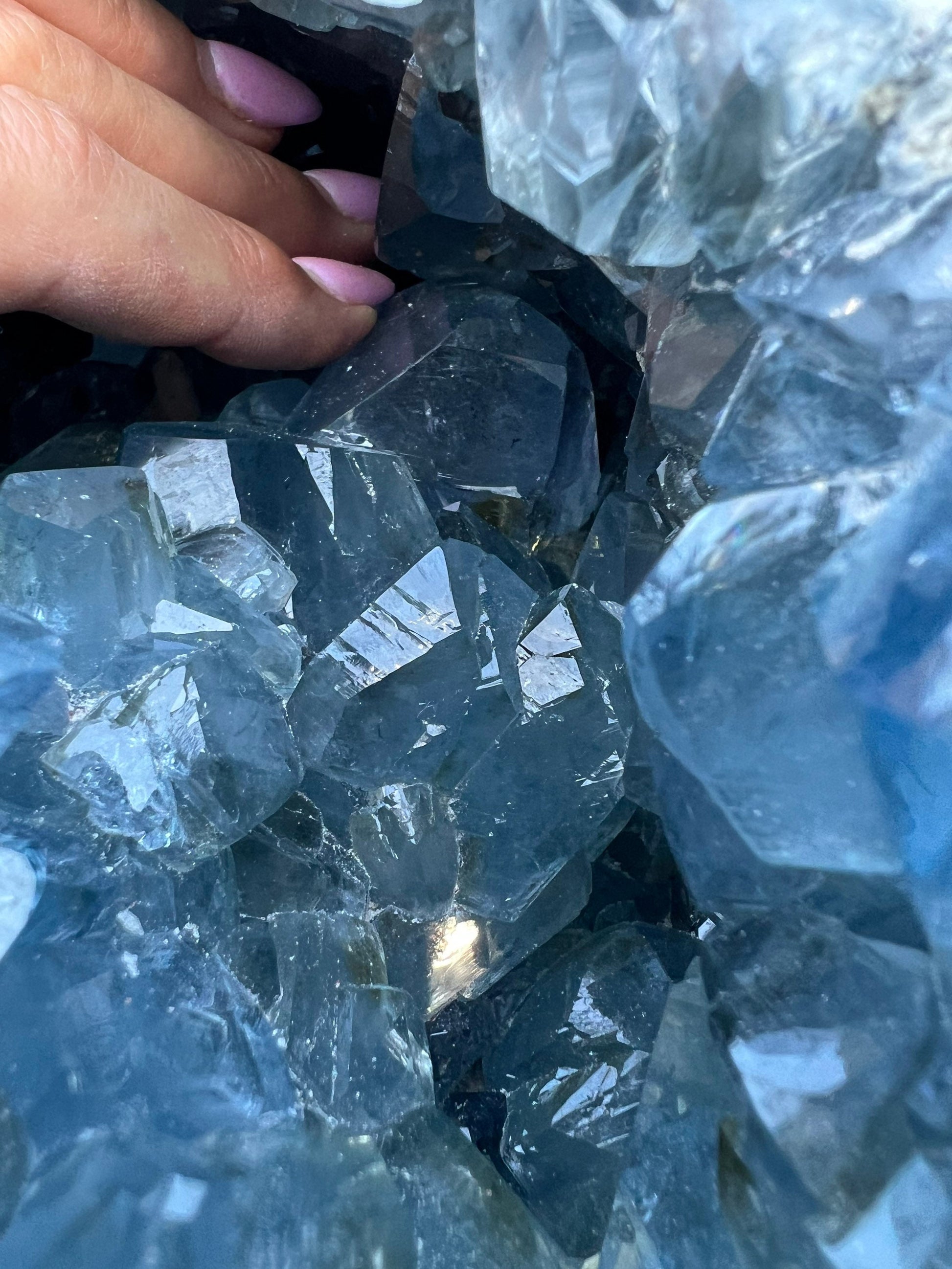 Celestite 20pounds 11oz