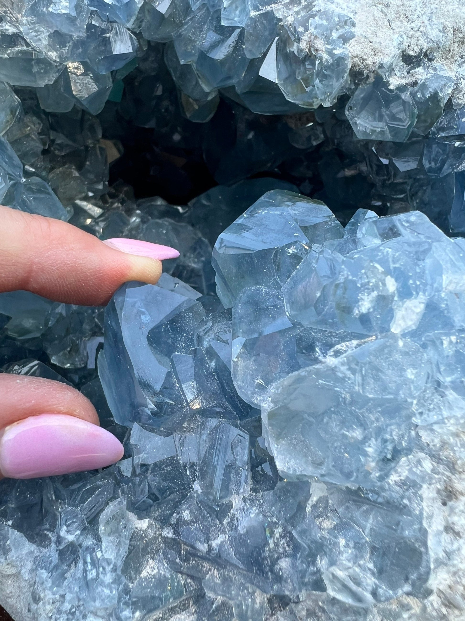 Celestite 20pounds 11oz