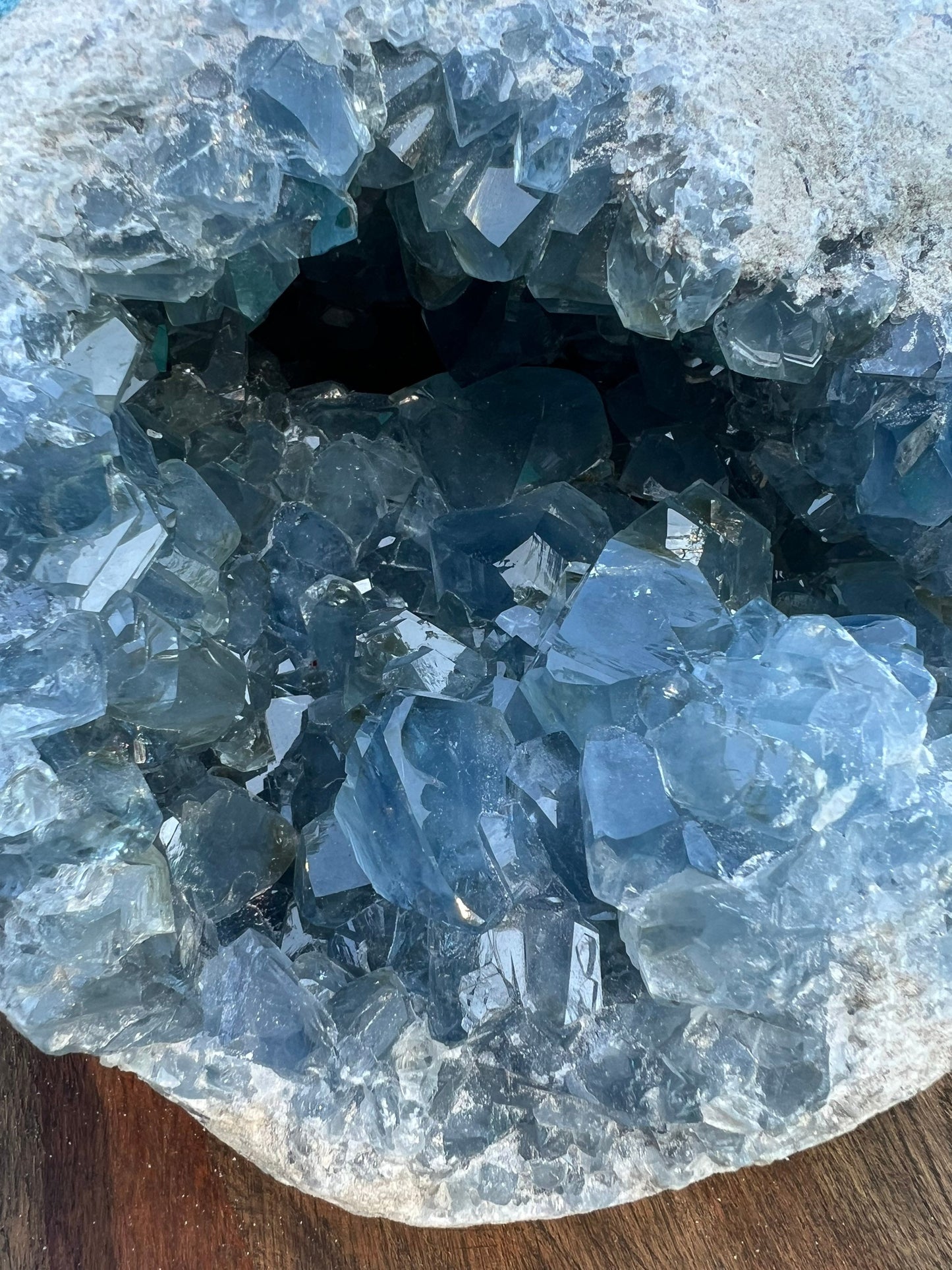 Celestite 20pounds 11oz