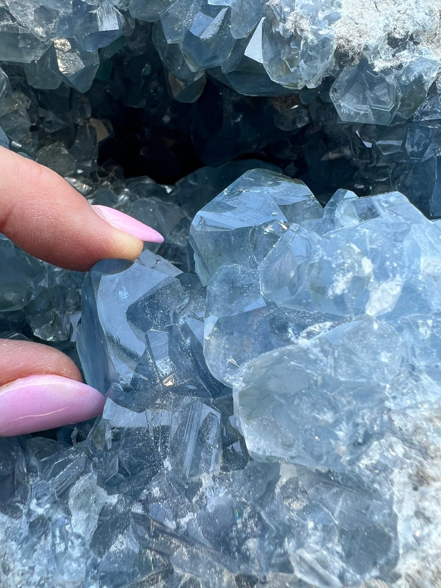 Celestite 20pounds 11oz