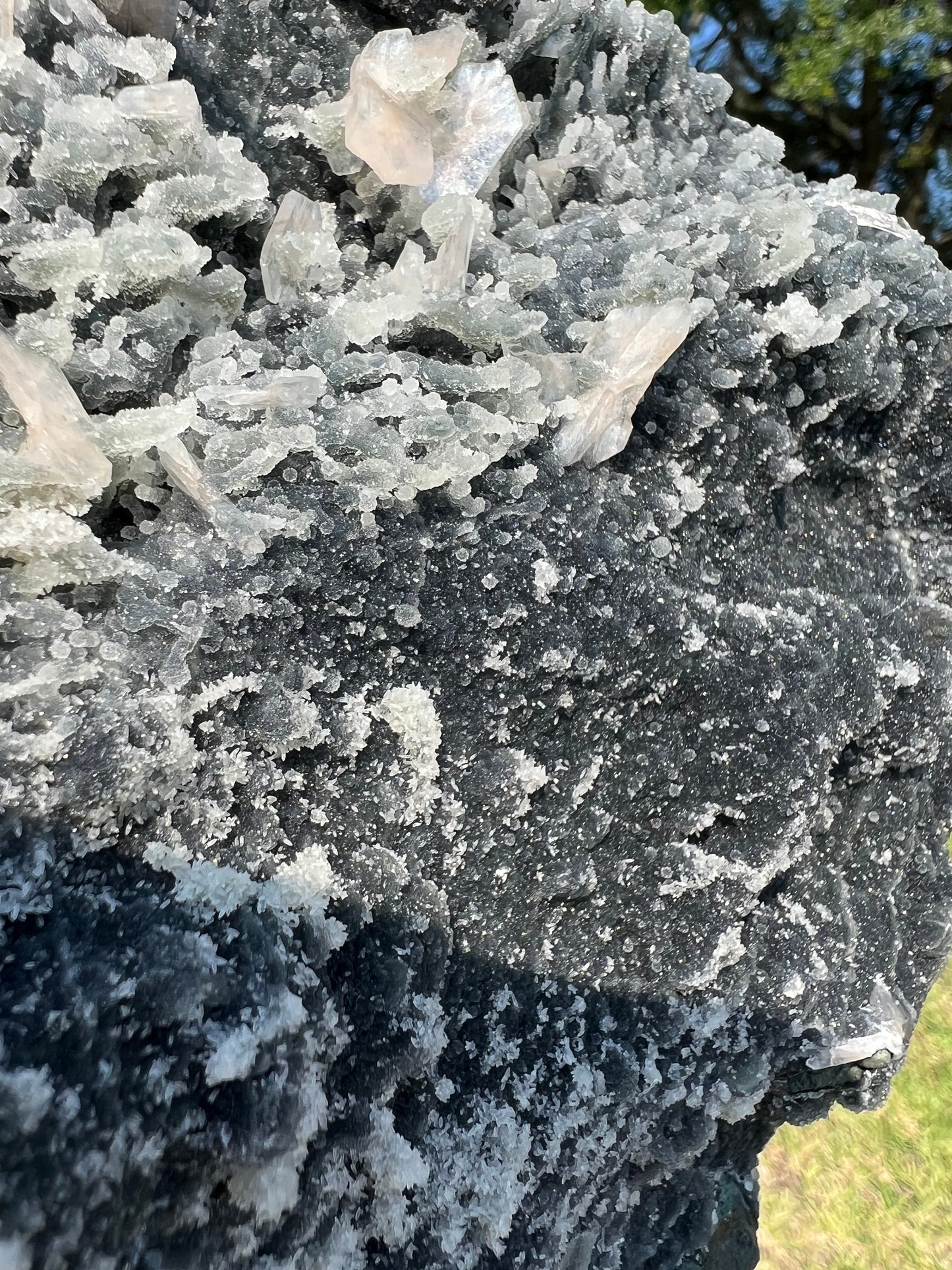 Black chalcedony with Stilbite crystal 2pounds 14oz